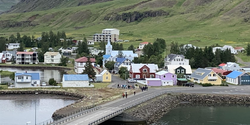 Port in Iceland (Photo: Fran Golden)