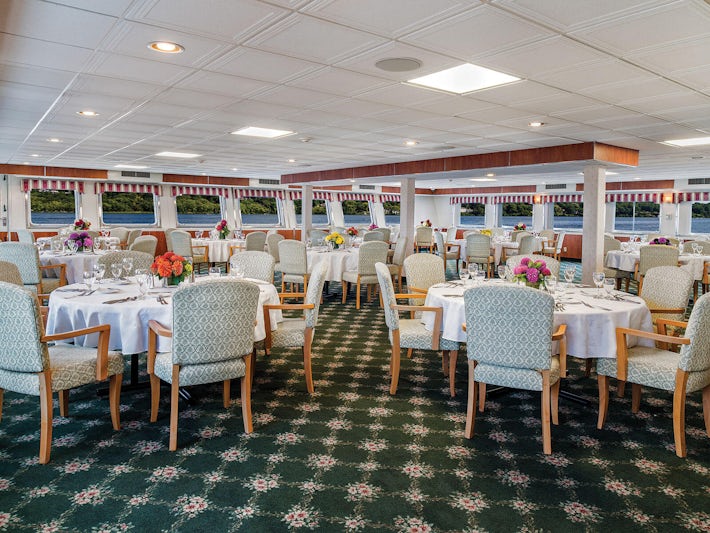 American Cruise Lines Dining room (Photo/American Cruise Lines) 
