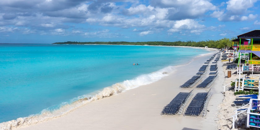 Half Moon Cay's greatest asset is its crescent-shaped beach. (Photo: Aaron Saunders)