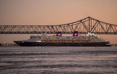 Disney Wonder departing New Orleans (Photo: Disney Cruise Line)