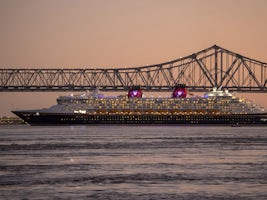 Disney Wonder departing New Orleans (Photo: Disney Cruise Line)
