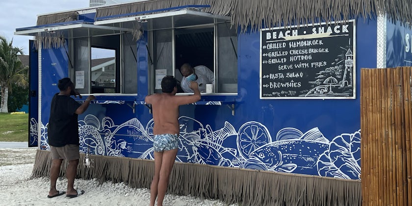 Food truck on Ocean Cay (Photo by Chris Gray Faust)