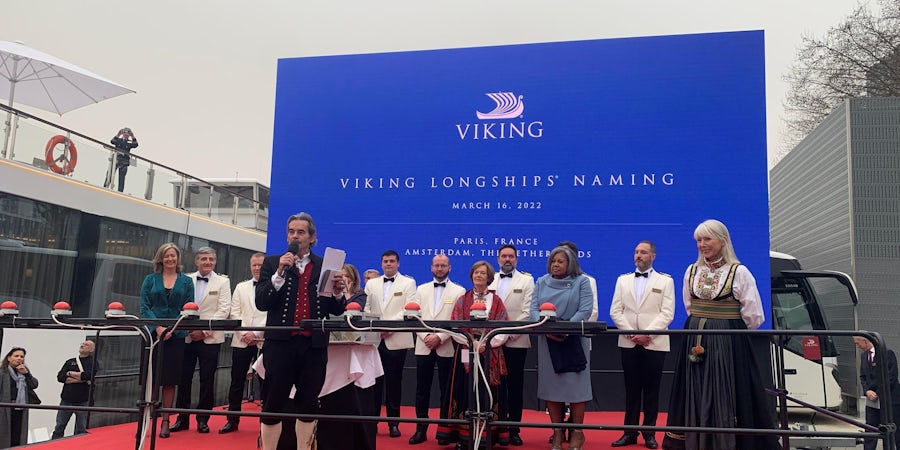 8 New River Cruise Ships Christened in Viking Naming Ceremony