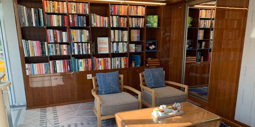 The Library aboard Viking Radgrid (Photo: Ramsey Qubein)