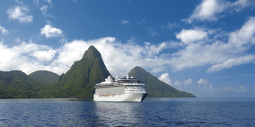 Oceania's Riviera in St. Lucia (Photo/Oceania Cruises) 