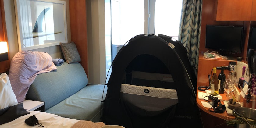 A pack-and-play filled our stateroom aboard Pride of America (Photo: Aaron Saunders)