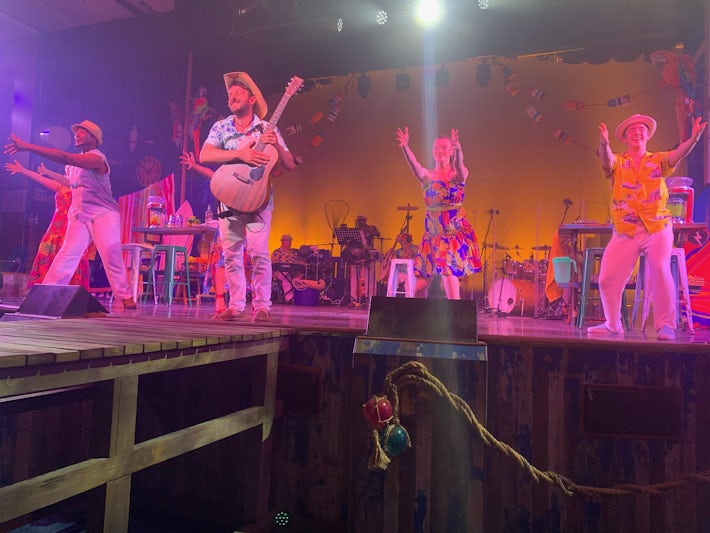 Jimmy Buffett theater show on Margaritaville at Sea Paradise (Photo/Jorge Oliver) 