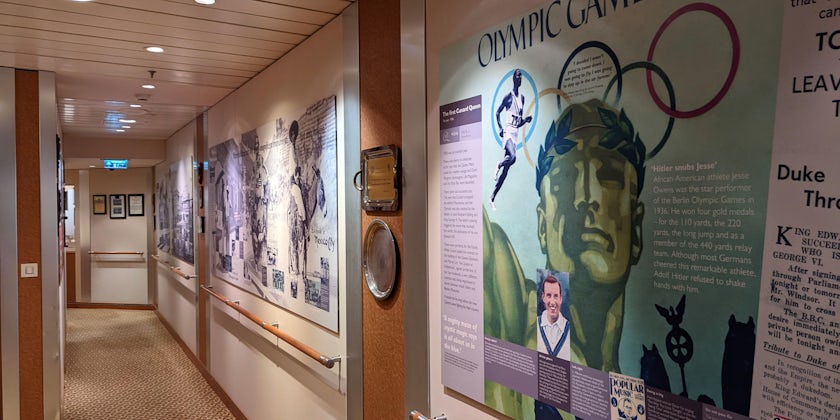 Learn about history strolling the halls of QM2. (Photo: Colleen McDaniel)