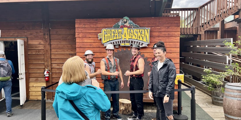 The Great Alaskan Lumberjack Show (Photo: Chris Gray Faust)