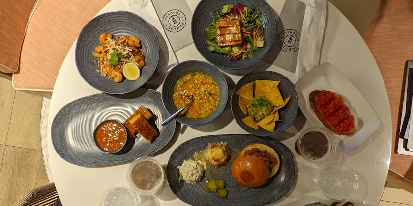 Dishes from Indulge Food Hall on Norwegian Prima (Photo/Colleen McDaniel)