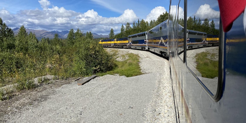 McKinley Explorer train in Alaska between Anchorage and Denali (Photo/Tim Johnson)