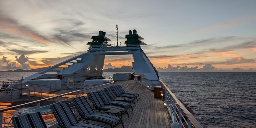 The Star Breeze sun deck at sunset. (Photo: Colleen McDaniel)