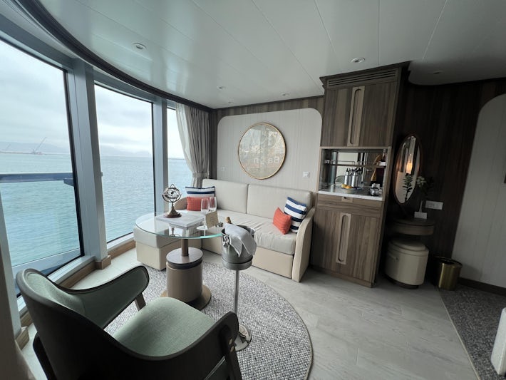 A Panoramic Veranda stateroom aboard Seabourn Venture (Photo: Chris Gray Faust)