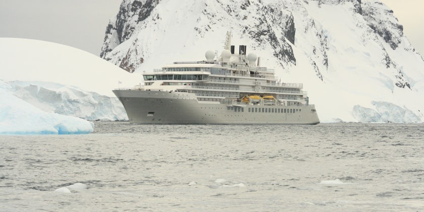 Silver Endeavour in the Lemaire Channel (Photo by Adam Coulter)