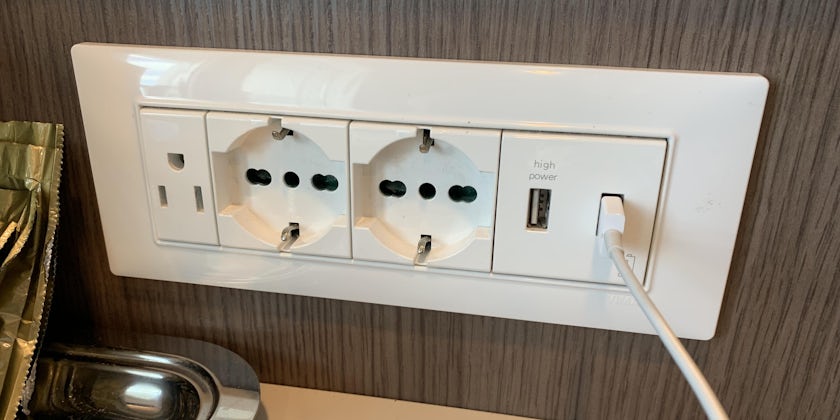 New power outlets are part of Norwegian Spirit's massive refit (Photo: Adam Coulter)