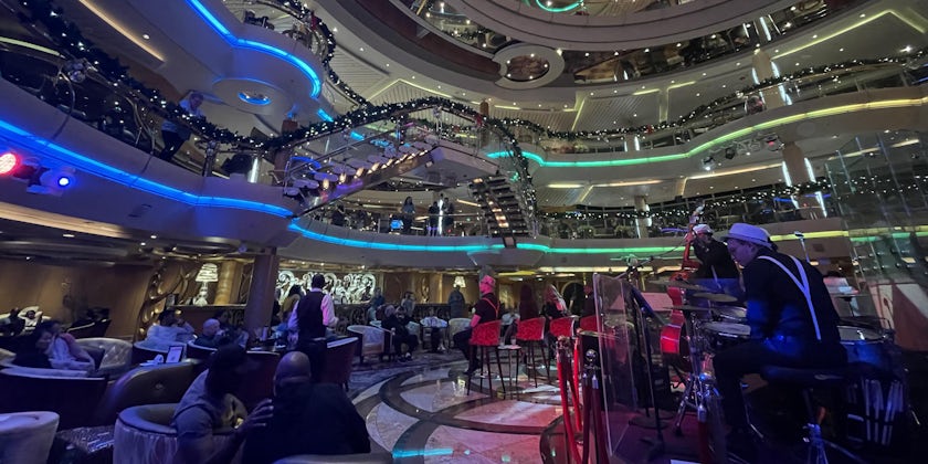 Holiday cruise on Enchantment of the Seas (Photo/Alison Fox)