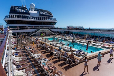 Pool deck aboard MSC Meraviglia (Photo: Aaron Saunders)