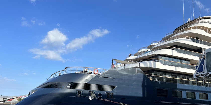 Ritz-Carlton's luxury yacht Evrima in Port Everglades (Photo: Jorge Oliver)