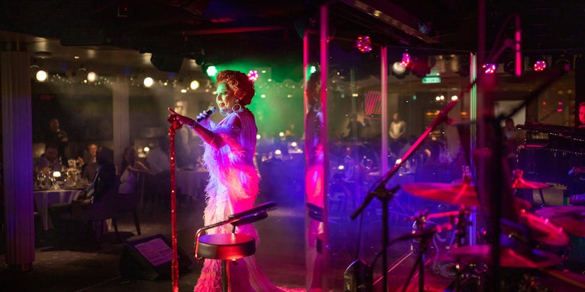 La Voix performs in the Limelight Club on P&O Cruises Arvia (Photo: Chris Ison)