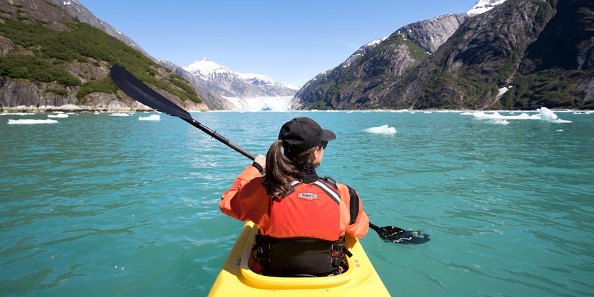 Kayaker in Alaska (Photo: Holland America)