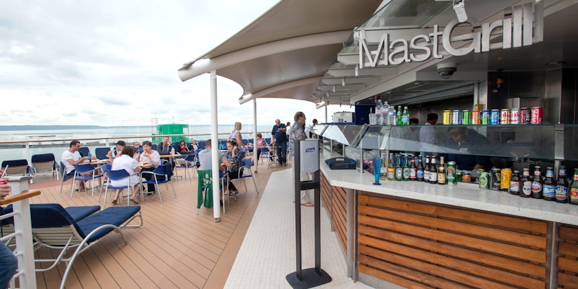 Mast Grill on Celebrity Eclipse (Photo: Cruise Critic)