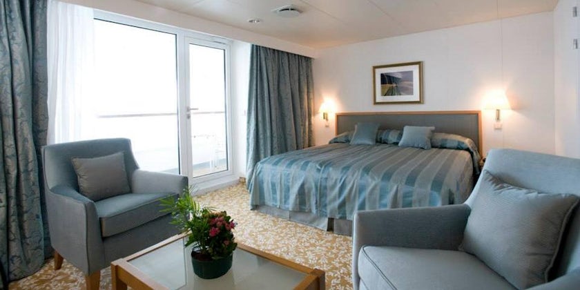 Superior Suite (Grade SS) on Board Braemar (Photo: Fred Olsen Cruises)