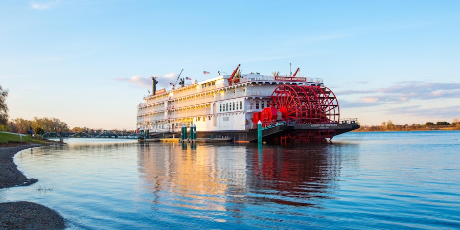 American Queen Steamboat Company, Victory Cruise Lines to Require COVID-19 Vaccines