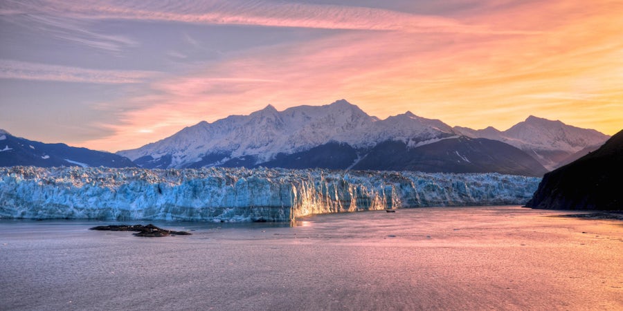Small Ship Vs. Big Cruise Ship In Alaska: Which Vacation Is Right For You?