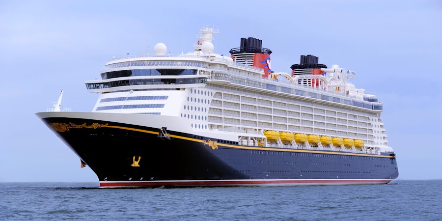 Disney Delays First Test Cruise aboard Disney Dream
