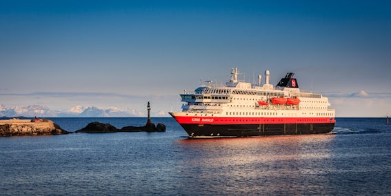 Hurtigruten Kong Harald Itineraries: 2023 & 2024 Schedule (with Prices) on Cruise Critic Hurtigruten Kong Harald Itineraries: 2023 & 2024 Schedule (with Prices) on Cruise Critic