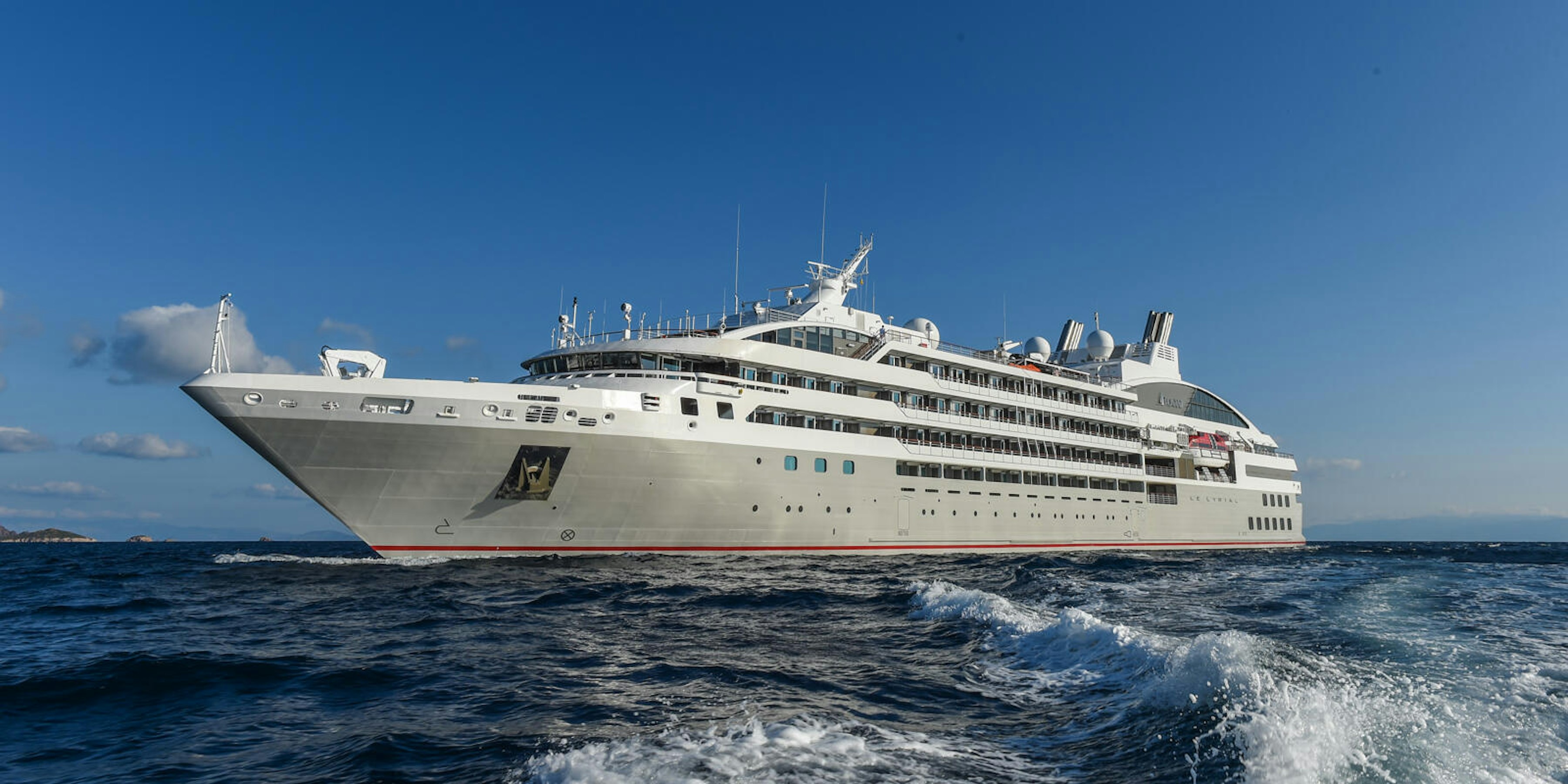 ponant cruises greece