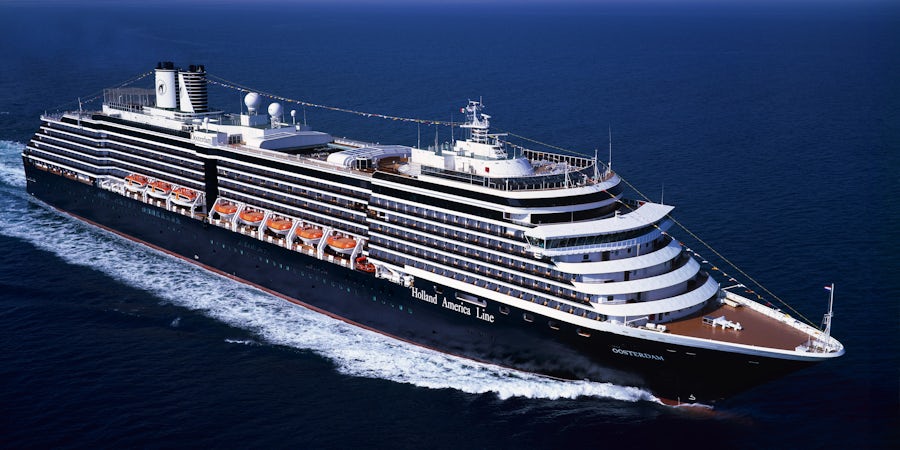 Two Holland America Cruise Ships Cleared to Sail After Minor Collision in Vancouver