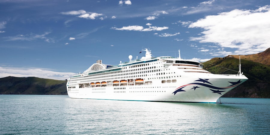 Passengers With Chinese Passports Forced to Disembark Mid-Cruise in Australia