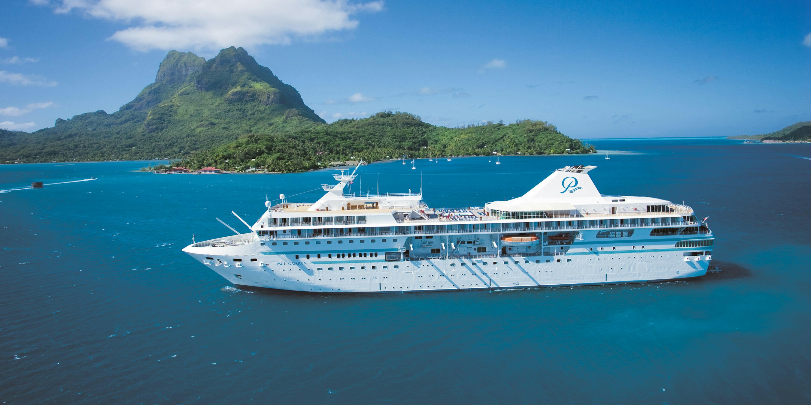 yacht cruising south pacific