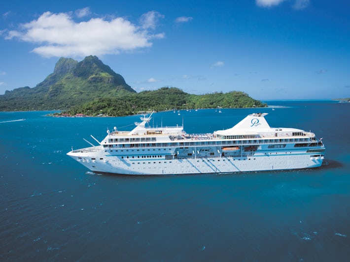 paul gauguin cruise excursions