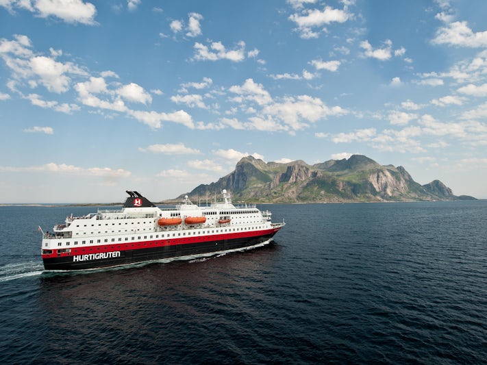 Hurtigruten Richard With Cruise Ship Review Photos & Departure Ports on Cruise Critic Hurtigruten Richard With Cruise Ship Review Photos & Departure Ports on Cruise Critic
