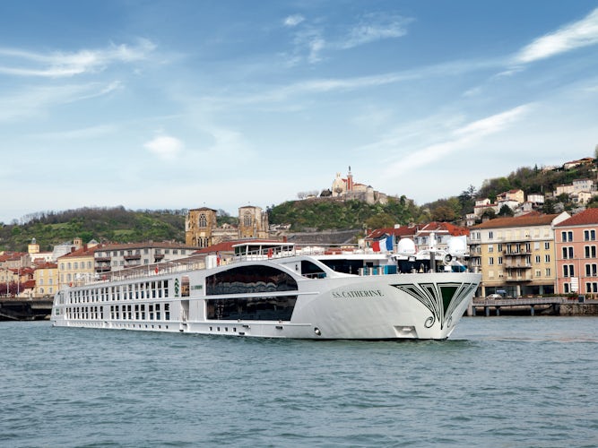 cheapest river cruise line