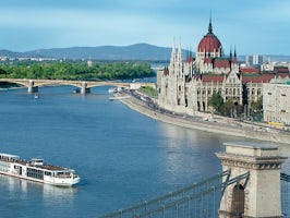 Viking Tialfi Near The Hungarian Parliament (Photo: Viking River Cruises) 