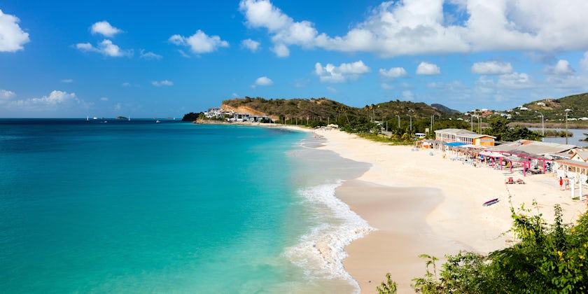 Antigua (Photo: BlueOrange Studio/Shutterstock) (Photo:loca4motion/Shutterstock)