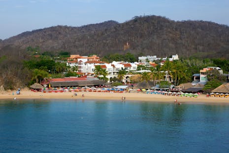 Huatulco port