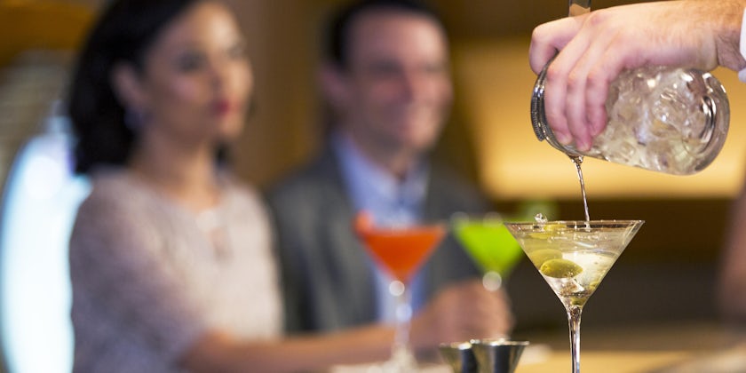 Sneaking Alcohol on a Cruise: 5 Reasons You Should Never Try It (Photo: Royal Caribbean International)