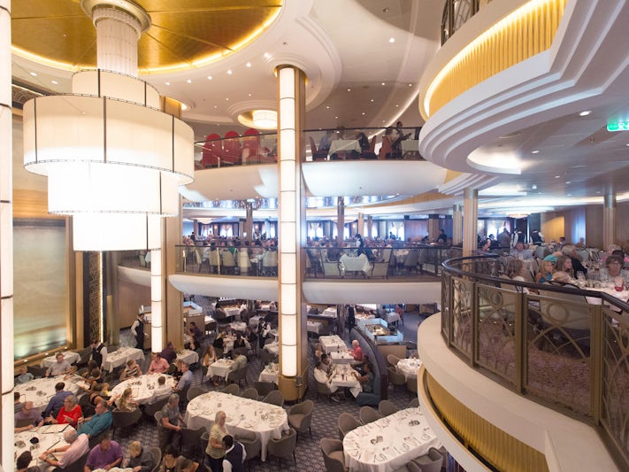 Allure of the Seas Dining