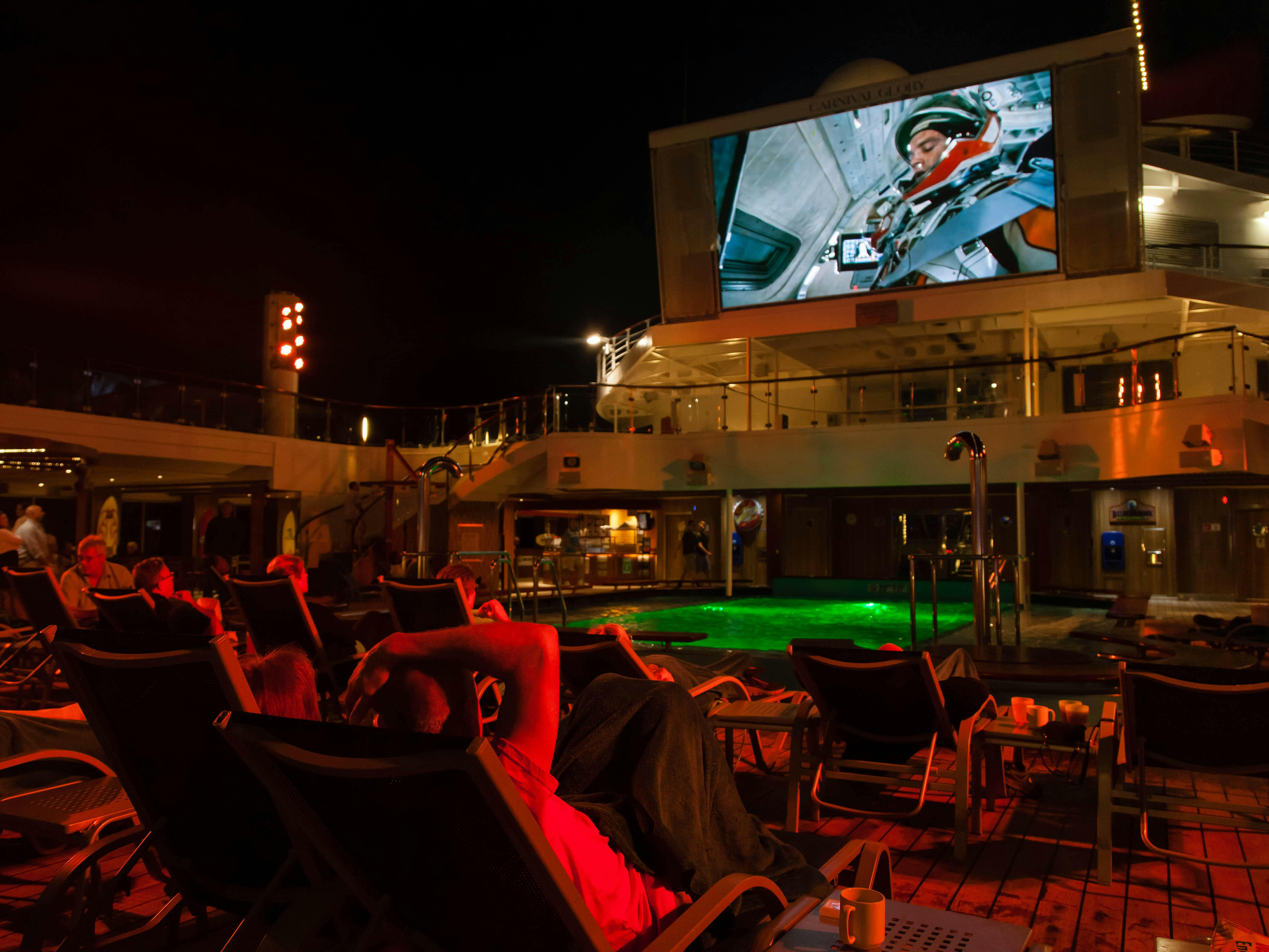 carnival-glory-cruise-ship-review-photos-departure-ports-on