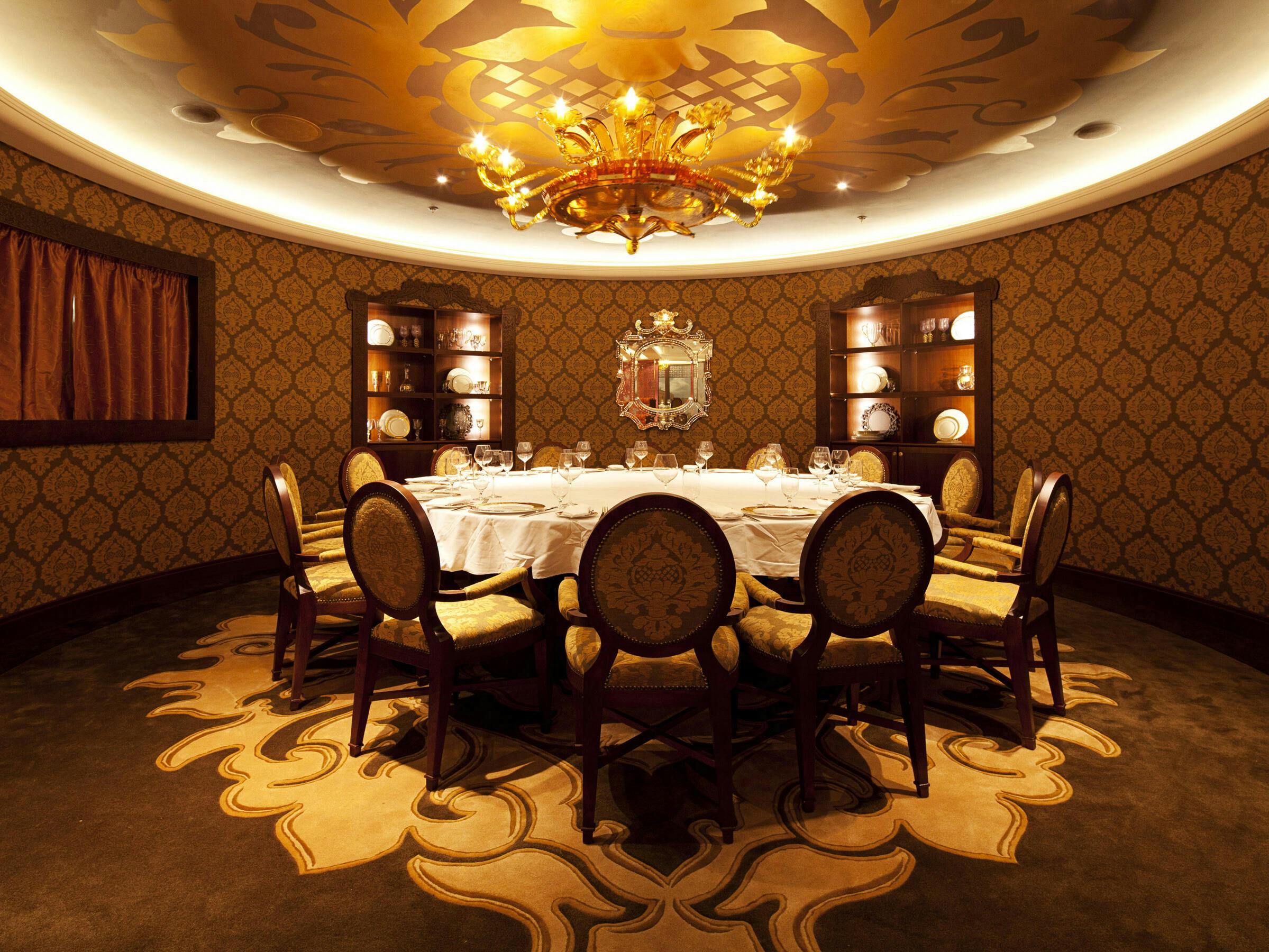 Disney Dream Cruise - Ship Review - Photos & Departure Ports on Cruise