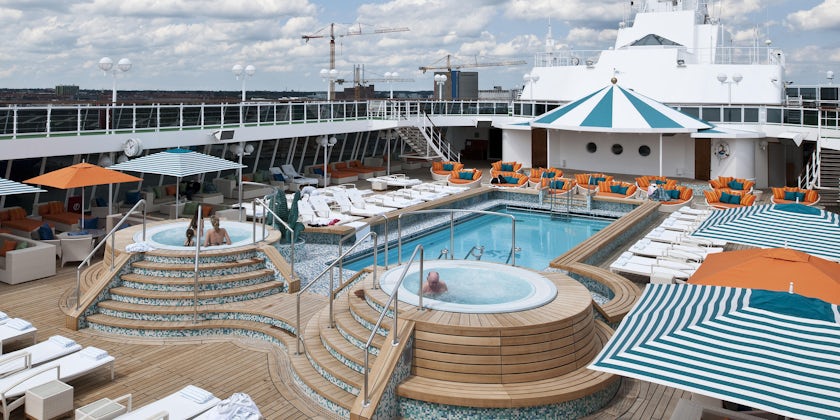 13 Things Not to Do on a Luxury Cruise (Photo: Crystal Cruises)