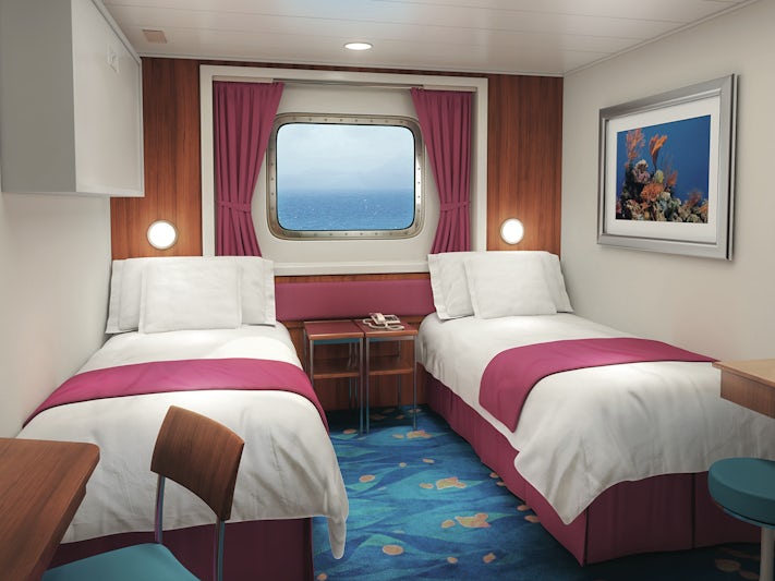 does norwegian cruise have room service