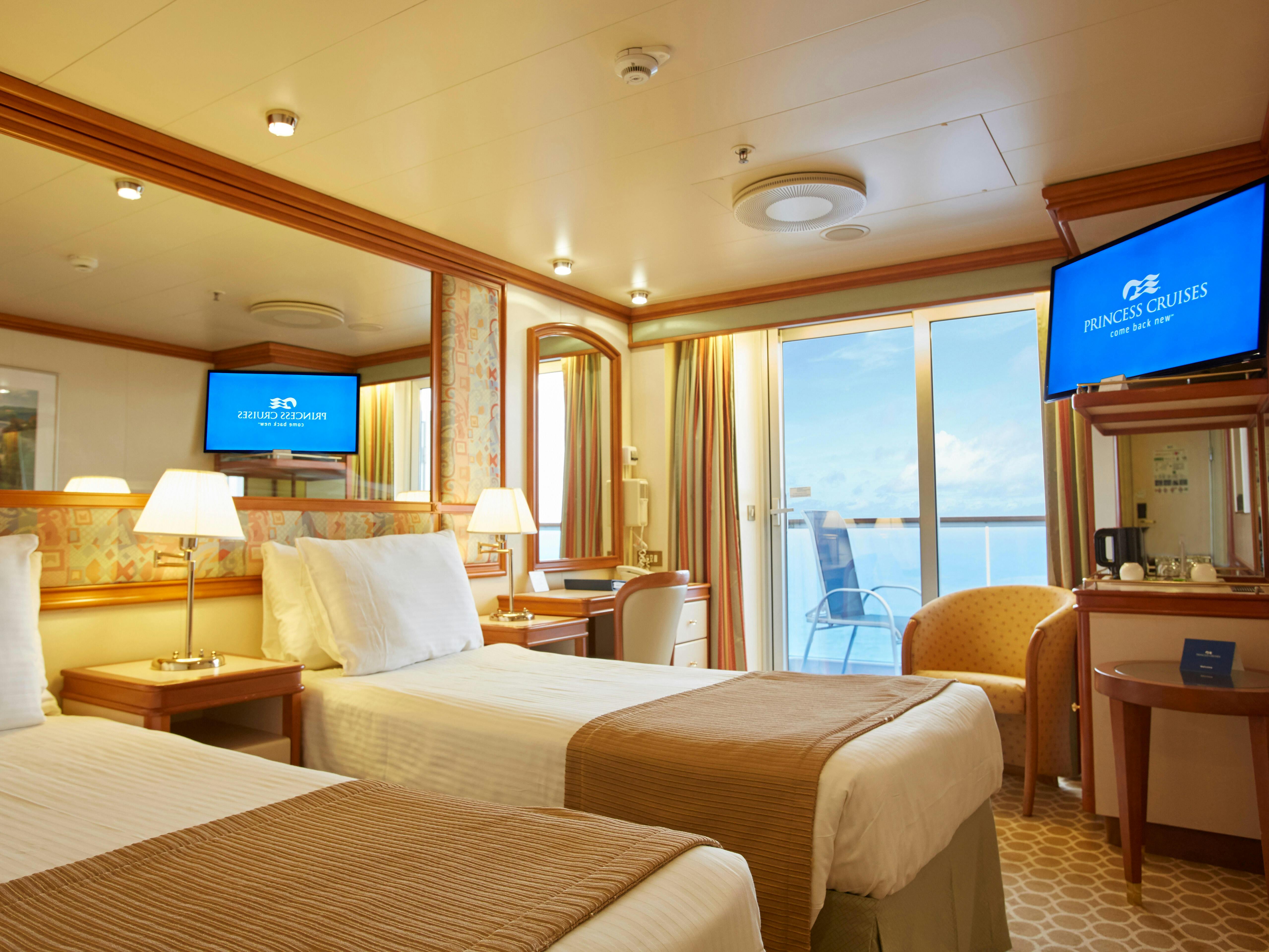 Diamond Princess Cruise Expert Review (2023)