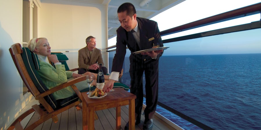 12 Cool Things Staff Do for You on Luxury Cruise Ships 