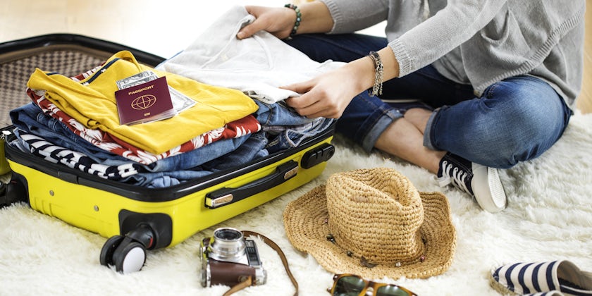 Packing For Your Next Cruise (Photo: sebra/Shutterstock)