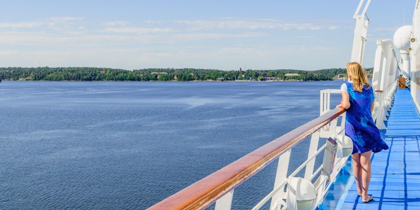 Enjoying peace and silence on a cruise ship (Photo: Tony Moran/Shutterstock)
